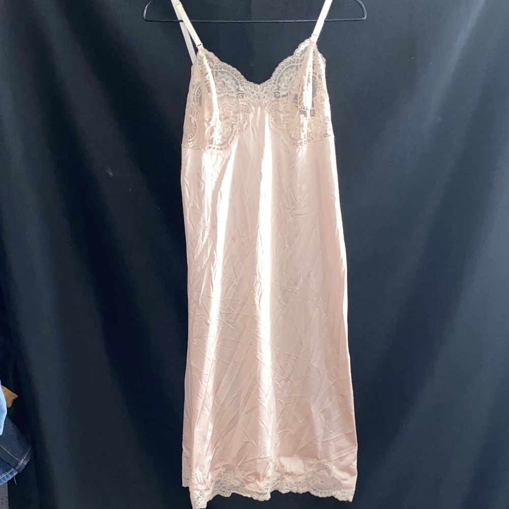 WONDER MAID NO CLING MADE IN‎ USA VINTAGE PEACH SLIP SIZE 34 EUC CLEAN